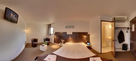 Superior Double Room | Desk, free WiFi, bed sheets