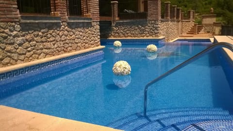 Indoor pool, seasonal outdoor pool