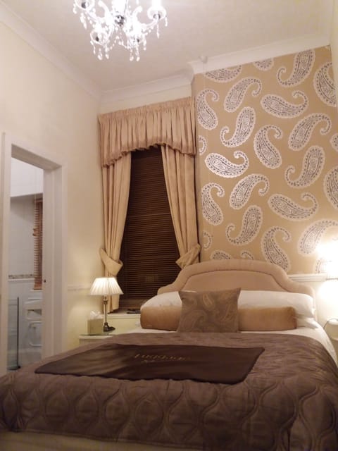 Standard Double Room, Ensuite | Premium bedding, individually decorated, individually furnished, desk