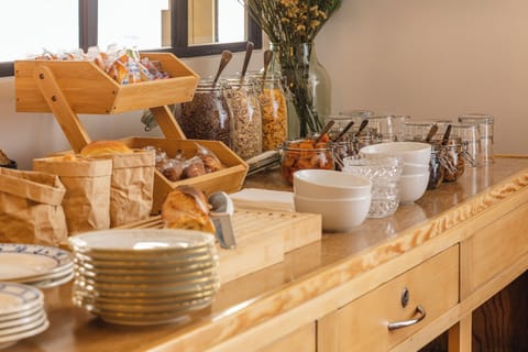 Daily continental breakfast for a fee