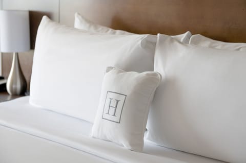 Standard Room with 2 Queens | Egyptian cotton sheets, premium bedding, Select Comfort beds