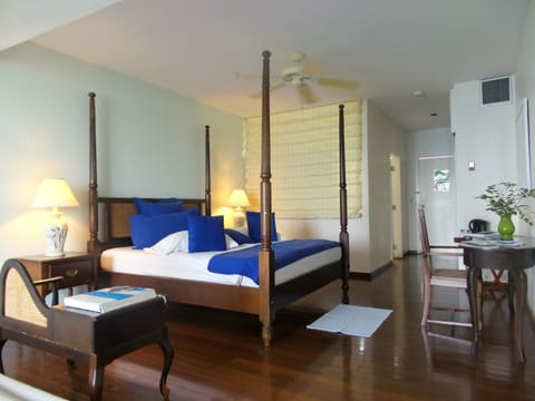 Junior Suite, 1 Bedroom, Balcony, Ocean View | Premium bedding, minibar, in-room safe, individually decorated