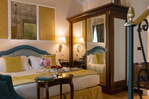 Deluxe Double Room | Premium bedding, minibar, in-room safe, desk