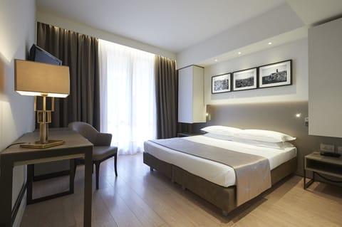 Superior Double Room | Minibar, in-room safe, desk, soundproofing