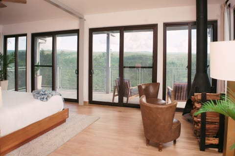 Fire Tower | Hypo-allergenic bedding, in-room safe, individually decorated