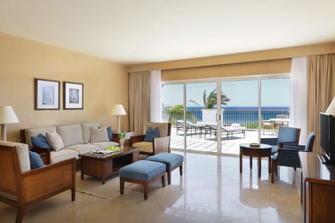 Royal Suite, 1 Queen Bed, Sea View | Minibar, in-room safe, blackout drapes, iron/ironing board