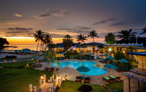 Outdoor pool, pool umbrellas, sun loungers