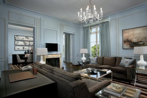 Suite, 1 King Bed (Versailles Suite, Palace 5 Star) | Hypo-allergenic bedding, minibar, in-room safe, desk