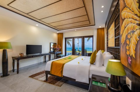 03 Bedroom Ocean Villa with private pool | Minibar, in-room safe, individually decorated, laptop workspace