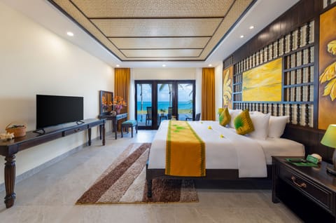 03 Bedroom Ocean Villa with private pool | Minibar, in-room safe, individually decorated, laptop workspace