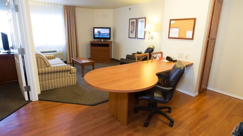 Suite, 1 Bedroom, Smoking | In-room safe, desk, laptop workspace, iron/ironing board