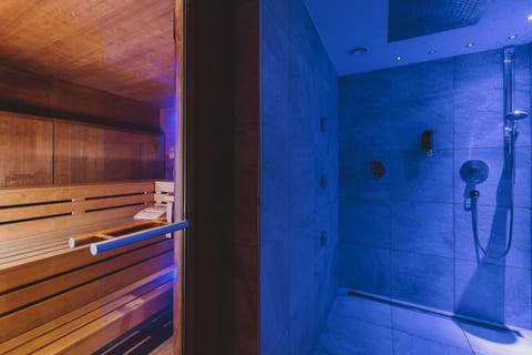 Sauna, spa tub, steam room, massages