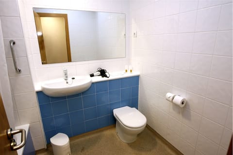 Double Room | Bathroom | Hair dryer, towels