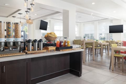 Daily full breakfast for a fee