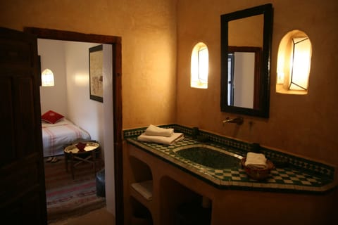 Standard Double Room | Bathroom | Shower, rainfall showerhead, bathrobes, towels