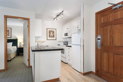 Condo, 2 Bedrooms (Unit 326) | Private kitchen | Full-size fridge, microwave, oven, stovetop