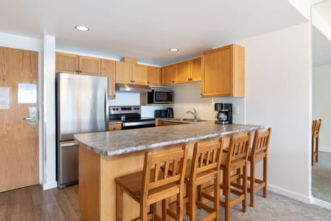 Condo, 2 Bedrooms (Unit 305) | Private kitchen | Fridge, microwave, oven, stovetop