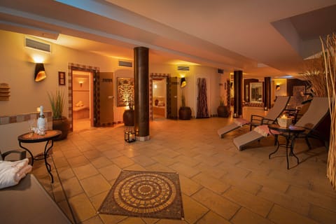 Sauna, steam room, body treatments, aromatherapy, hot stone massages