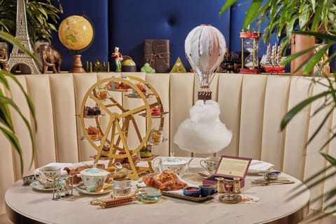 Breakfast, lunch, dinner served; pool views