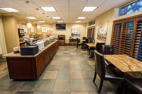 Free daily buffet breakfast