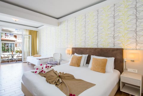 In-room safe, individually decorated, soundproofing, free WiFi