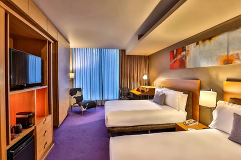 Premium bedding, in-room safe, desk, blackout drapes