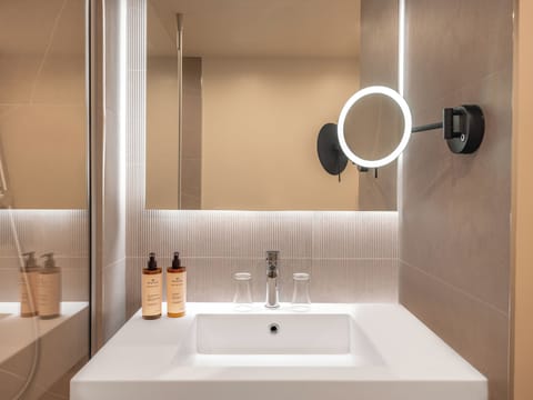 Free toiletries, hair dryer, towels, soap