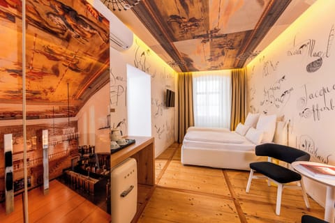 Business Single Room | 1 bedroom, premium bedding, minibar, in-room safe