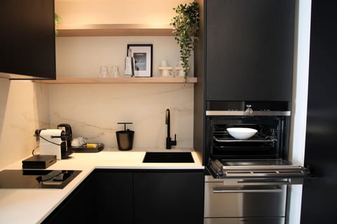 Premium Studio | Private kitchen | Espresso maker, coffee/tea maker, electric kettle