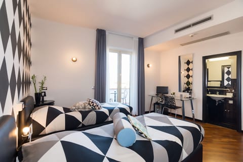 Superior Double or Twin Room, Terrace | Minibar, in-room safe, individually decorated, individually furnished