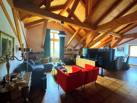 Elite Apartment | Living area | TV