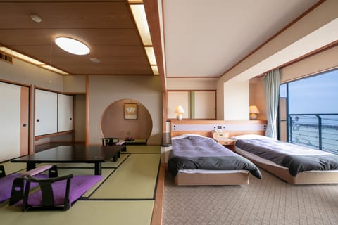 Japanese Western Style Room, Non Smoking | In-room safe, desk, free WiFi, bed sheets