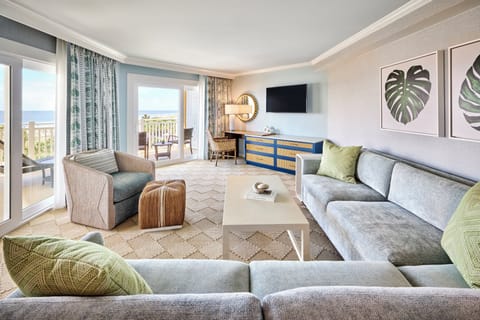 Luxury Suite, 1 King Bed, Oceanfront | Living room | 49-inch flat-screen TV with cable channels, Smart TV, pay movies