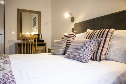 Standard Double Room, 1 Double Bed, Accessible | Premium bedding, iron/ironing board, free WiFi, bed sheets