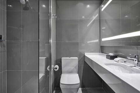 Shower, free toiletries, hair dryer, towels