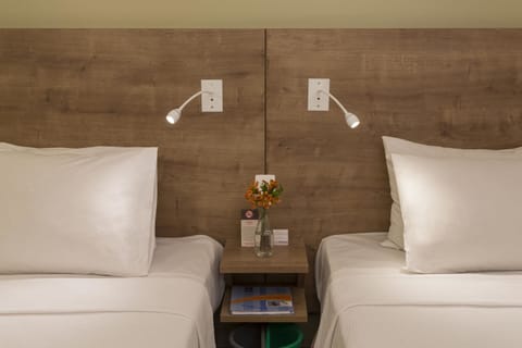 Superior Twin Room | Hypo-allergenic bedding, minibar, in-room safe, individually furnished