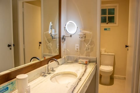 Suite (Master 2) | Bathroom | Hair dryer, bathrobes, towels, soap