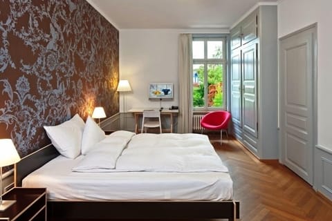 Retro-Budget room (WITH EXTENDED PRIVATE - BATH ACROSS THE FLOOR) | Individually decorated, desk, soundproofing, free WiFi