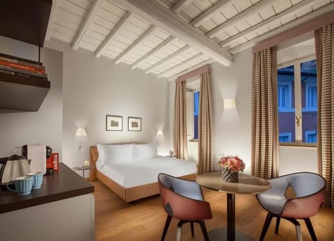 Premium bedding, minibar, in-room safe, soundproofing