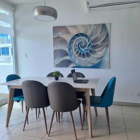 Economy Apartment, 2 Bedrooms, Non Smoking, Partial Sea View | Dining room