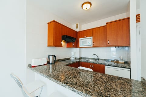 Apartment, 2 Bedrooms | Private kitchen | Fridge, microwave, stovetop, espresso maker