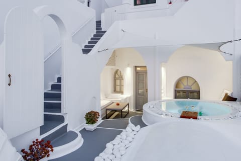 Grand Villa, Jetted Tub | Balcony view