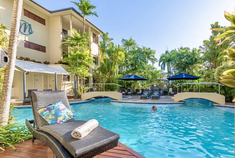 1 Bedroom Pool Entry | Terrace/patio