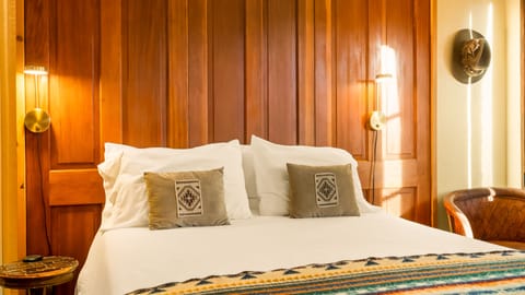 Deluxe Room | Premium bedding, pillowtop beds, individually furnished, blackout drapes