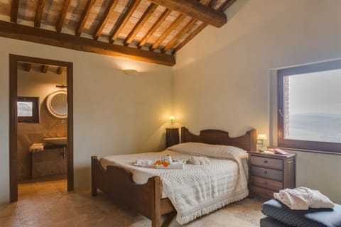Apartment, 2 Bedrooms (Le Soffitte) | Premium bedding, free WiFi, bed sheets