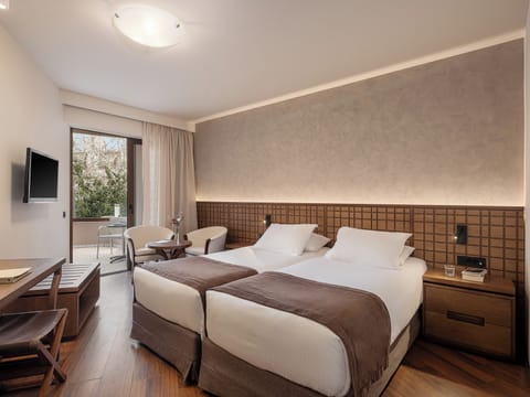 Superior Double or Twin Room, Balcony | 1 bedroom, premium bedding, down comforters, minibar