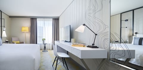 Egyptian cotton sheets, premium bedding, down comforters, pillowtop beds