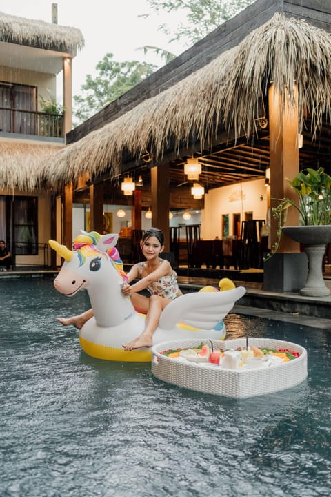 Indoor pool, outdoor pool