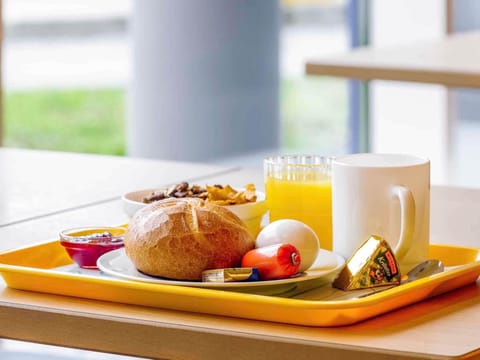 Daily buffet breakfast (EUR 12 per person)