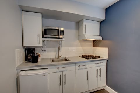 One Bedroom Queen Suite | Private kitchen | Mini-fridge